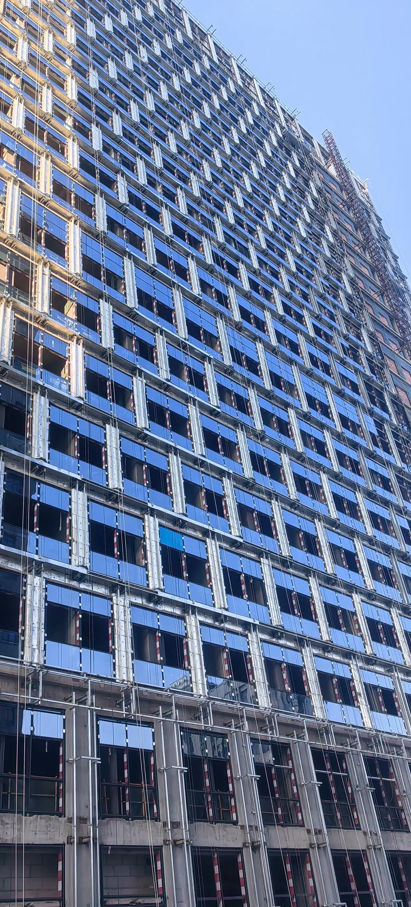 幕墻人的自述 為什么說“一年不如一年”？