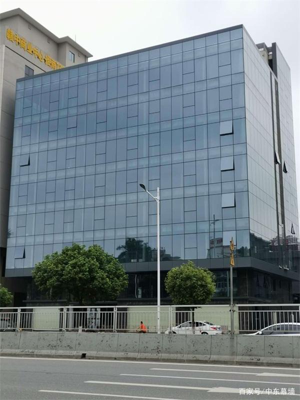 全隱框玻璃幕墻工程報價與造價綜合解析